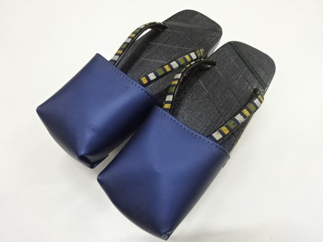 JAPANESE KIMONO / UNUSED RAIN GETA (23 CM)